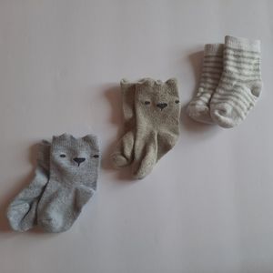 ❤️ 5/$22 or *free* 0-3 socks